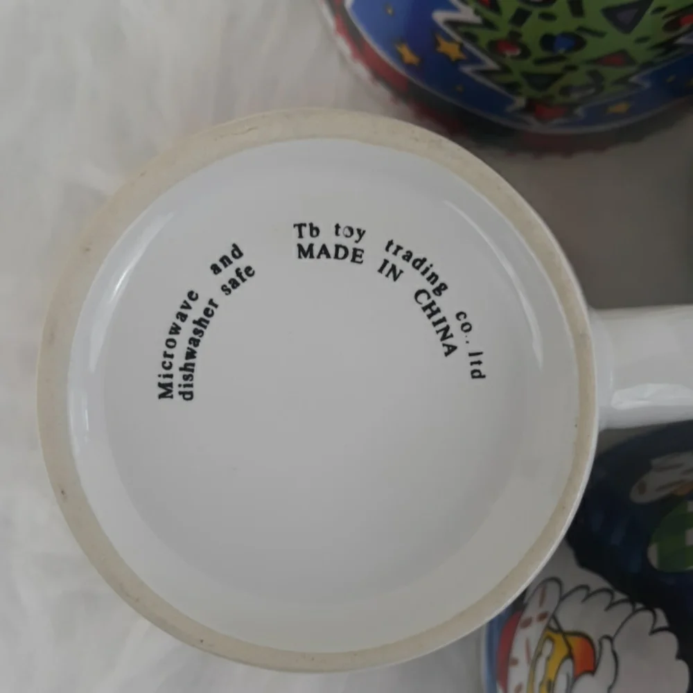 TB Toy Trading co Xmas Cups - Picture 9 of 9